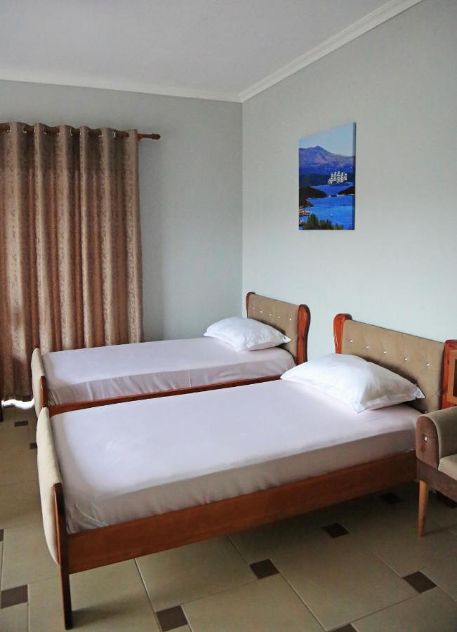 Relax Hotel Ksamil Exterior foto