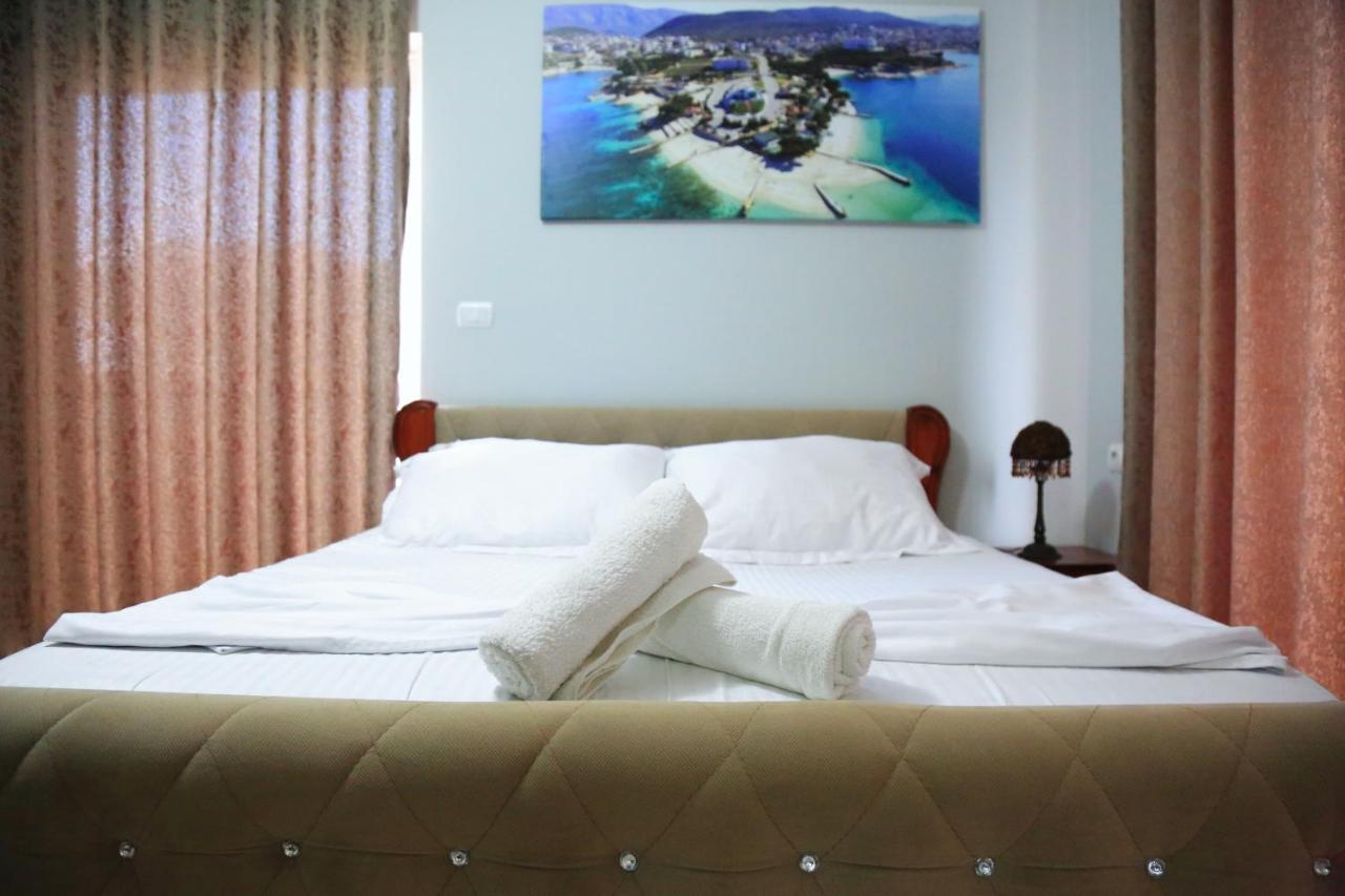 Relax Hotel Ksamil Exterior foto